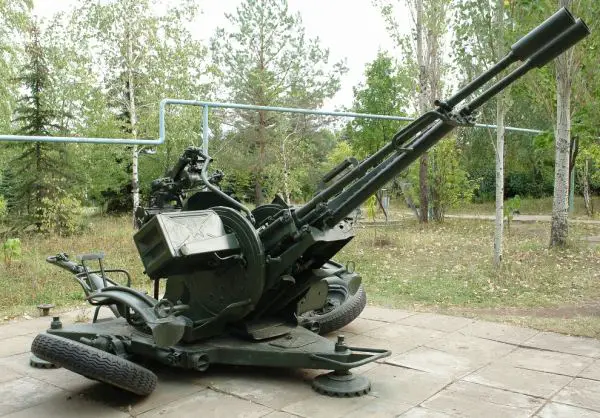 zu-23-2_23mm_anti-aircraft_twin-barreled_automatic_canon_Russia_Russian_army_002.jpg