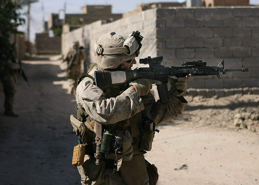 ORD_M-16A4_Marine_Gharma_Iraq_lg.jpg