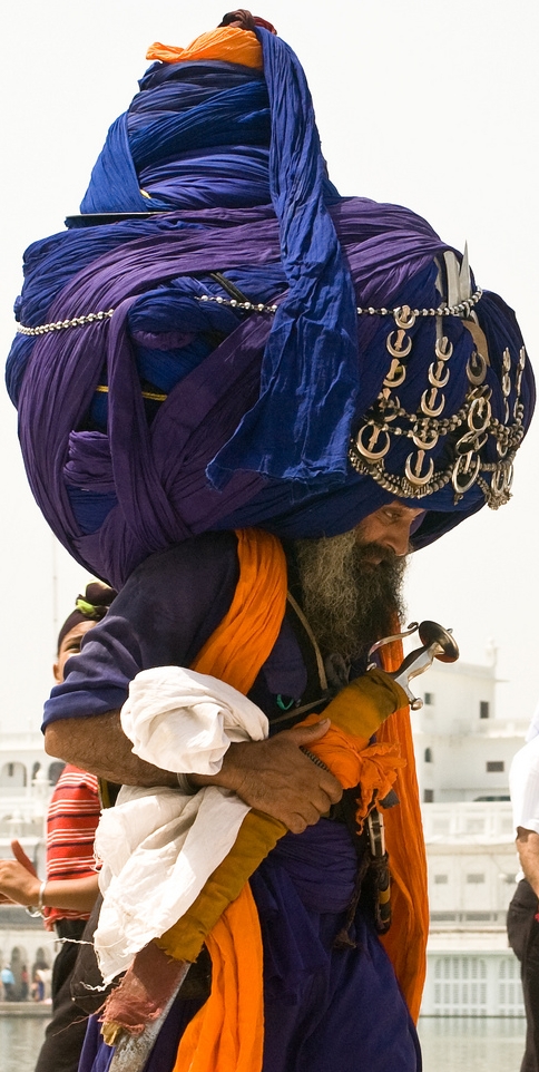 Sikh_with_sword_and_very_large_turban.jpg