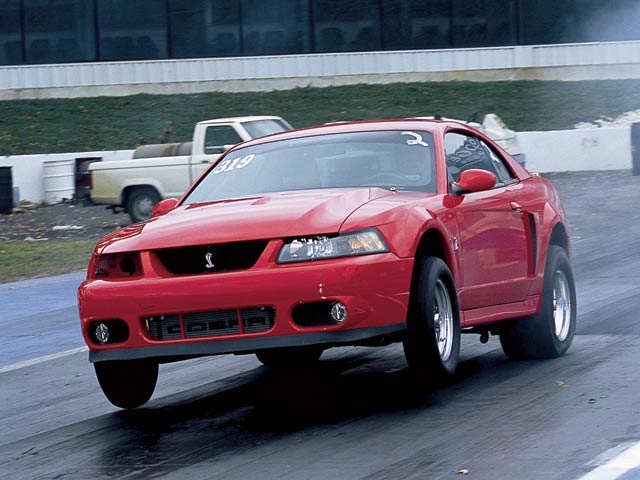 7826-2003-Ford-Mustang.jpg