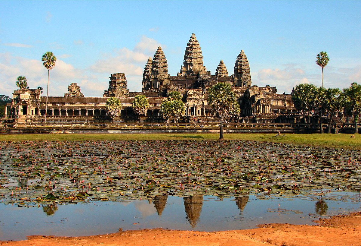 1200px-Angkor_Wat.jpg